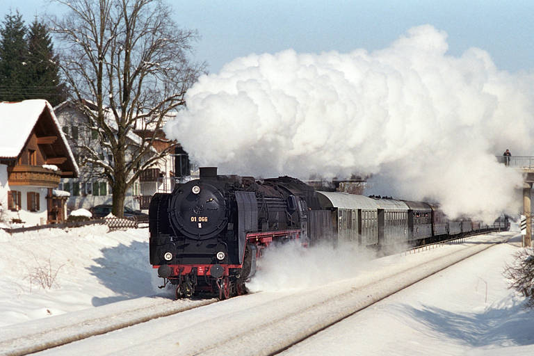 01 066 in Martinszell (Februar 2003)