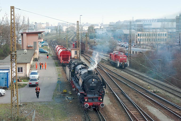 01 1066 in Stuttgart-Hafen (März 2007)