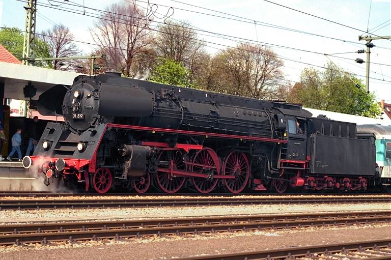 01 519 in Stuttgart-Vaihingen (April 1997)