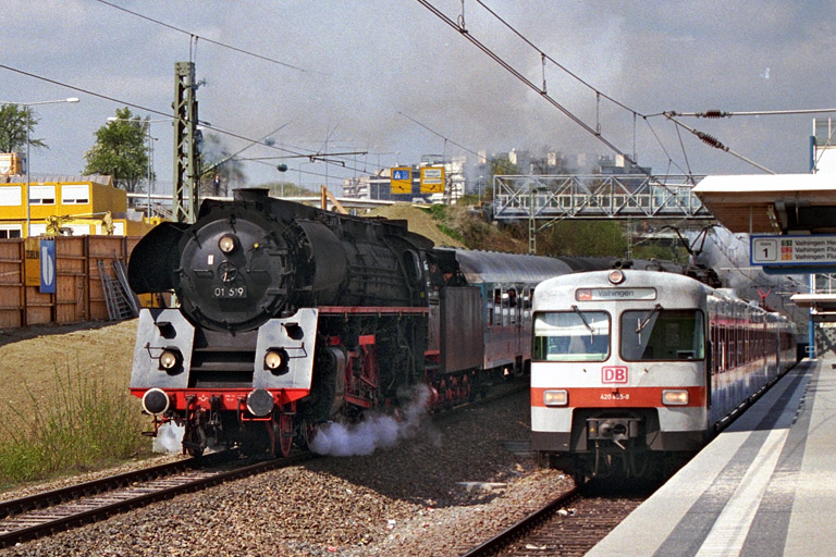 01 519 bei Stuttgart-Vaihingen (April 1997)