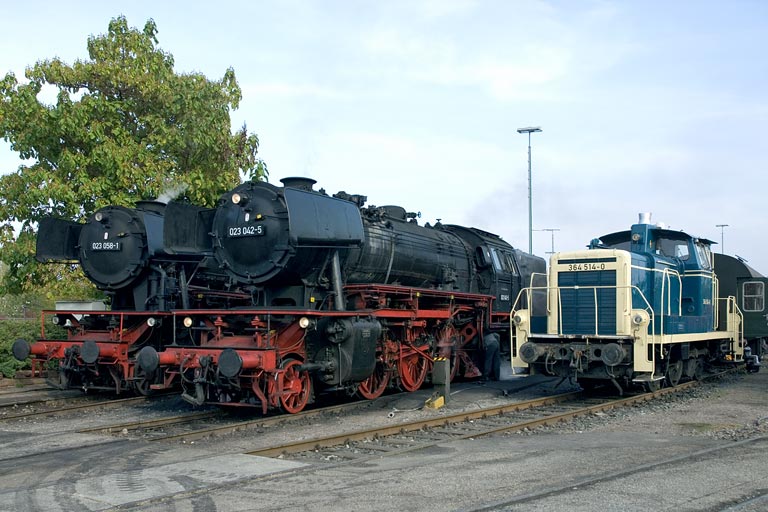 23 042 und 23 058 in Heilbronn (Oktober 2007)