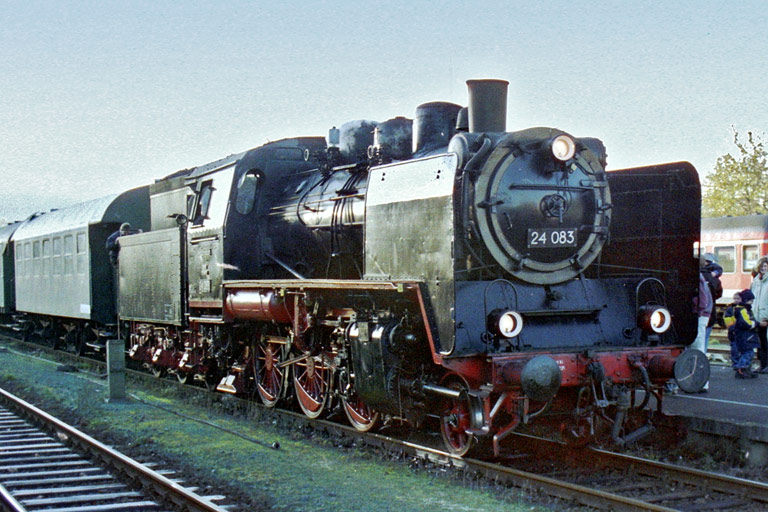 24 083 in Miltenberg (November 2001)