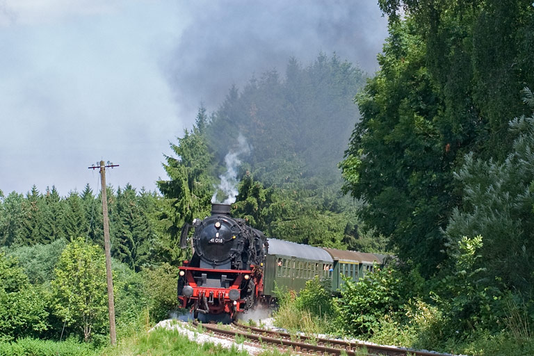 41 018 bei Breitenfürst (Juli 2010)