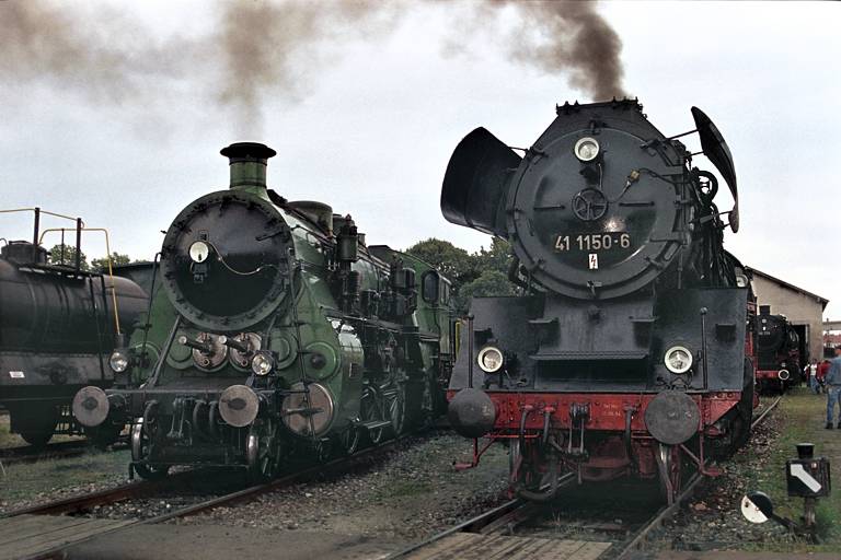41 1150 und 18 478 in N&ouml;rdlingen (August 1998)