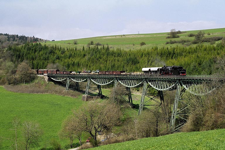 50 2988 bei Blumberg (April 2006)
