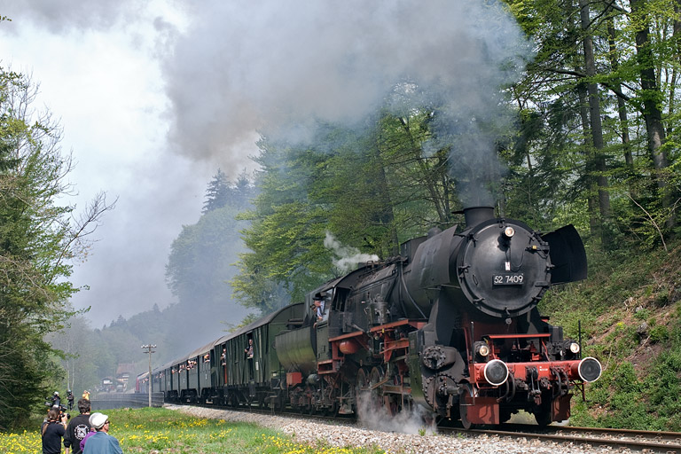 52 7409 bei Laufenm&uuml;hle (April 2011)