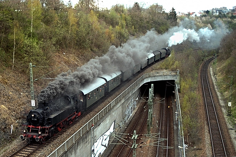 64 289 bei km 13,8 (April 2001)