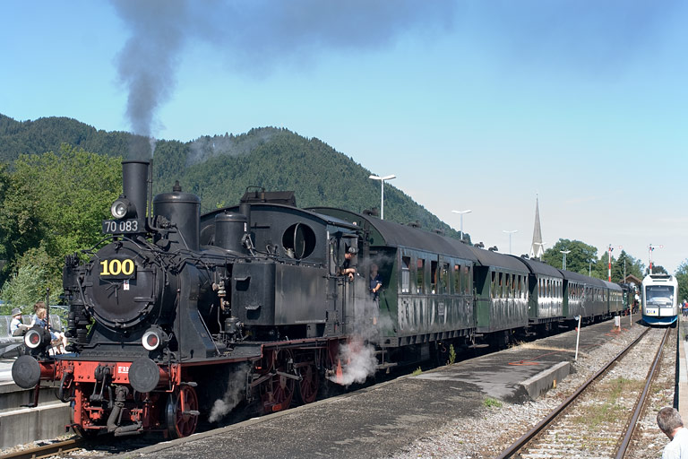 70 083 in Schliersee (Juli 2011)