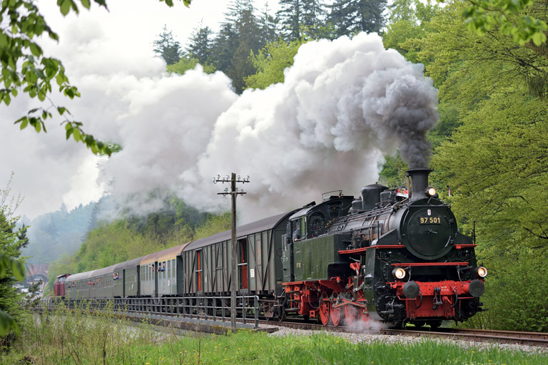 97 501 bei Rudersberg-Oberndorf (Mai 2014)