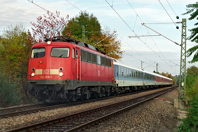 110 458 mit Cisalpino-Ersatzzug (Oktober 2002)