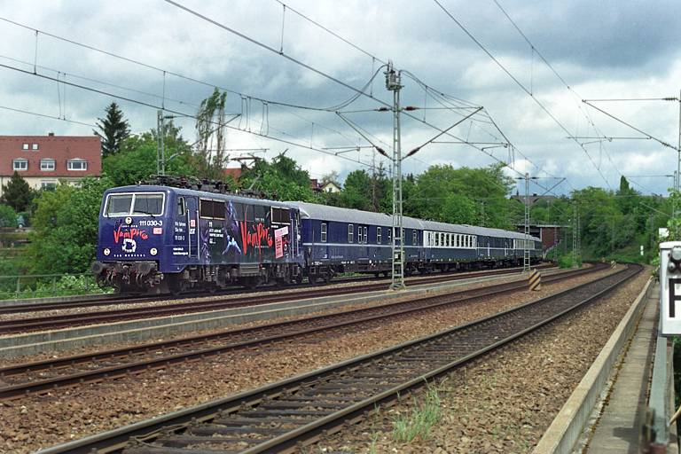 111 030 bei km 14,6 (Mai 2003)