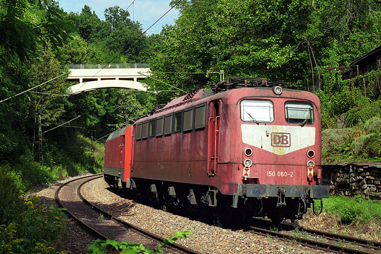 150 060 und 152 143 bei km 11,0 (August 2003)