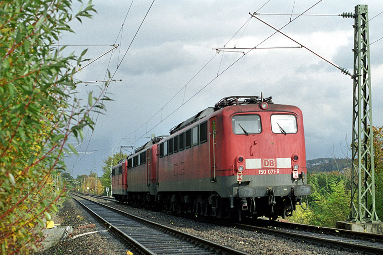 150 071 bei km 12,8 (Oktober 2002)