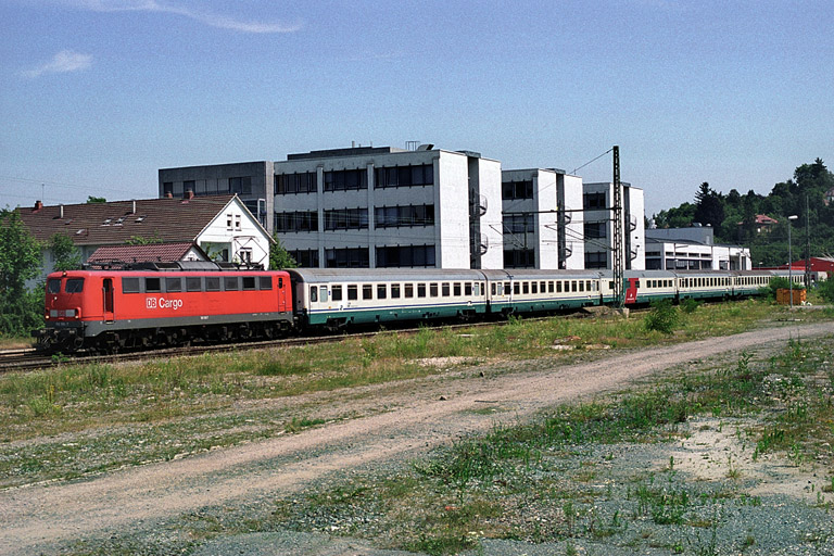 150 166 mit Cisalpino-Ersatzzug bei km 8,6 (Juni 2003)
