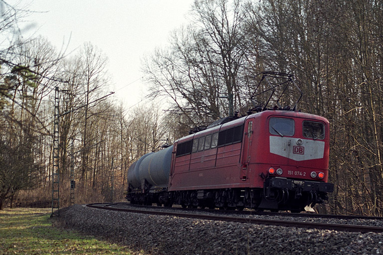 151 074 bei km 11,8 (M&auml;rz 2003)