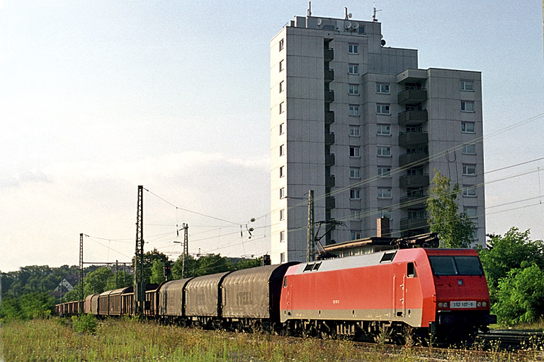 152 107 bei km 8,6 (August 2002)