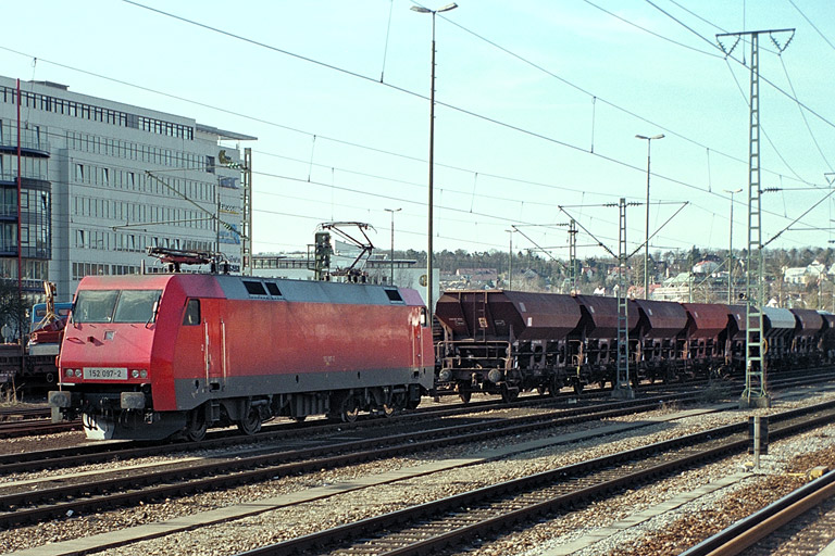 152 097 bei km 15,6 (M&auml;rz 2001)