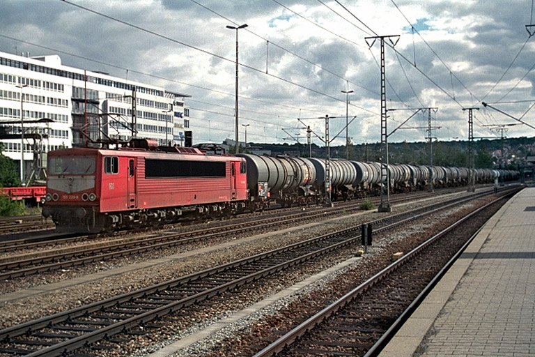 155 229 bei km 15,6 (Juni 2000)