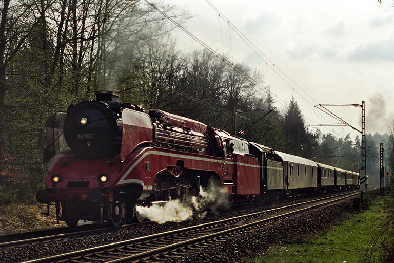 18 201 bei Böblingen (April 2003)