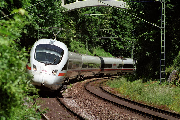 Baureihe 415 bei km 11,0 (September 2001)