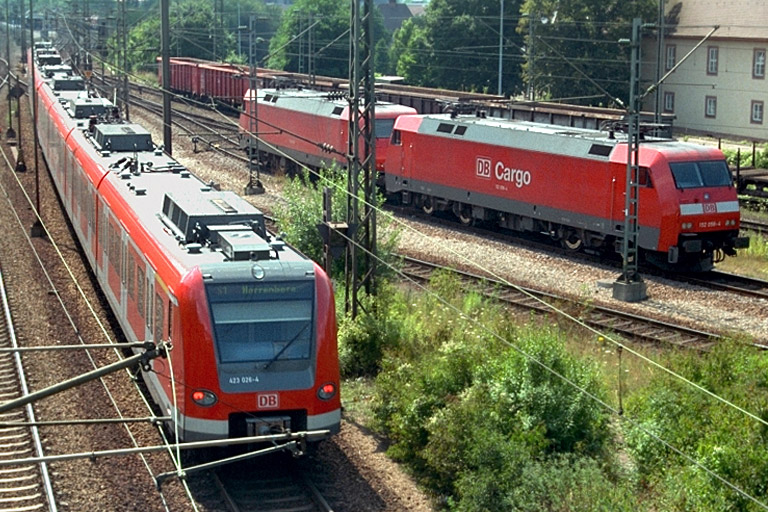 423 026 als S1 in Böblingen (Juli 2000)