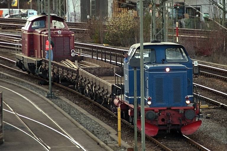 Baureihe V65 und V100 1041 bei km 16,0 (M&auml;rz 2001)
