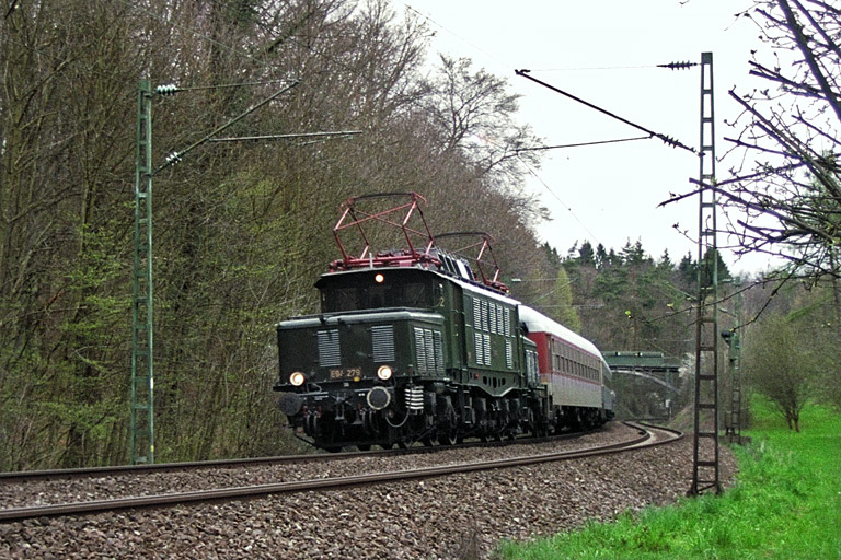 E94 279 bei km 11,8 (April 2000)