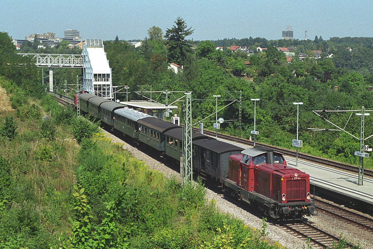 EMN V211-01 bei km 14,2 (August 2003)