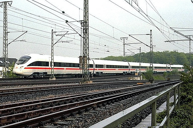 Baureihe 415 bei km 17,0 (M&auml;rz 1999)