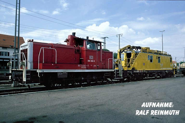 360 266 und 705 001 bei km 15,6 (1990er-Jahre)