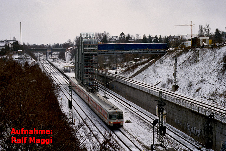 Baureihe 420 zwischen Stuttgart-Vaihingen und Universität (1993)