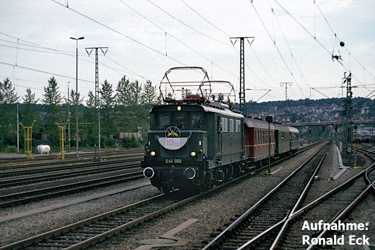 E44 002 bei km 15,8 (Juli 1996)