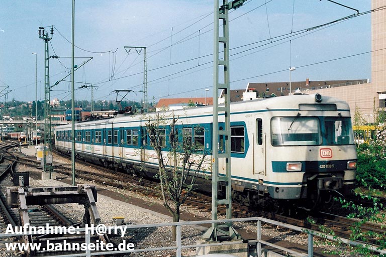 420 032 aus München in Stuttgart-Vaihingen (April 1993)