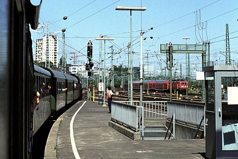 Mit dem Panoramabahnexpreß von Stuttgart Hbf nach Vaihingen