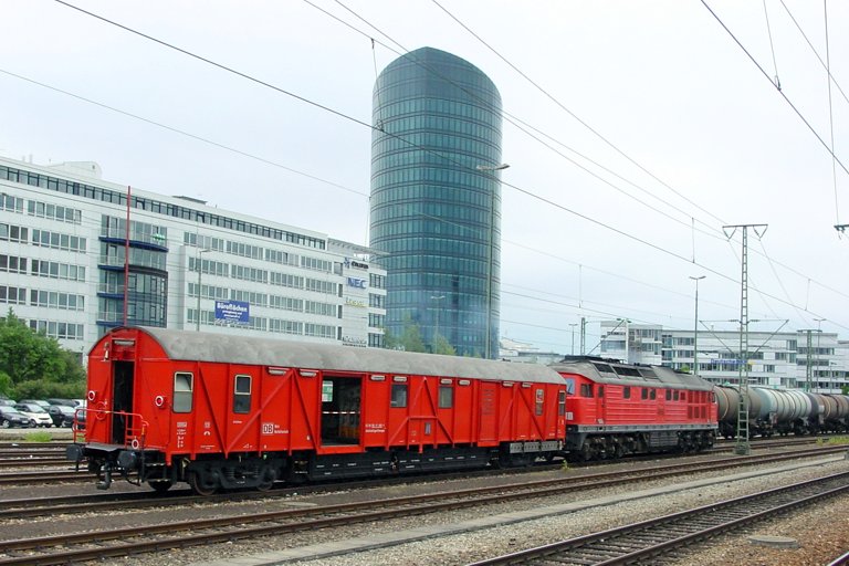 232 141 bei km 15,6 (Juni 2004)