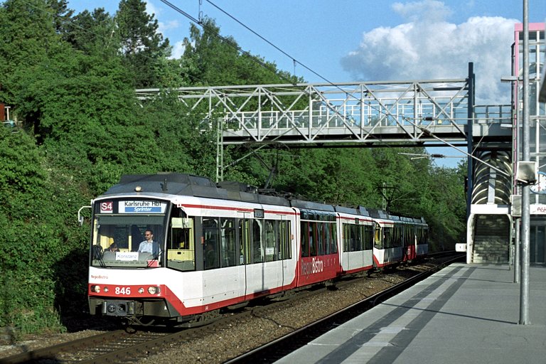 AVG Gt8 als Sonderzug bei km 14,4 (Mai 2004)