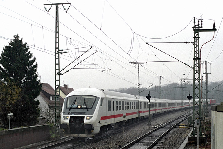 CIS-Ersatzzug mit 101 072 bei km 16,8 (Februar 2004)