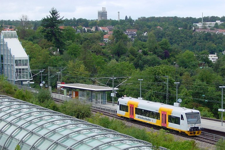 Regioshuttle VT 433 der Sch&ouml;nbuchbahn bei km 14,2 (August 2004)