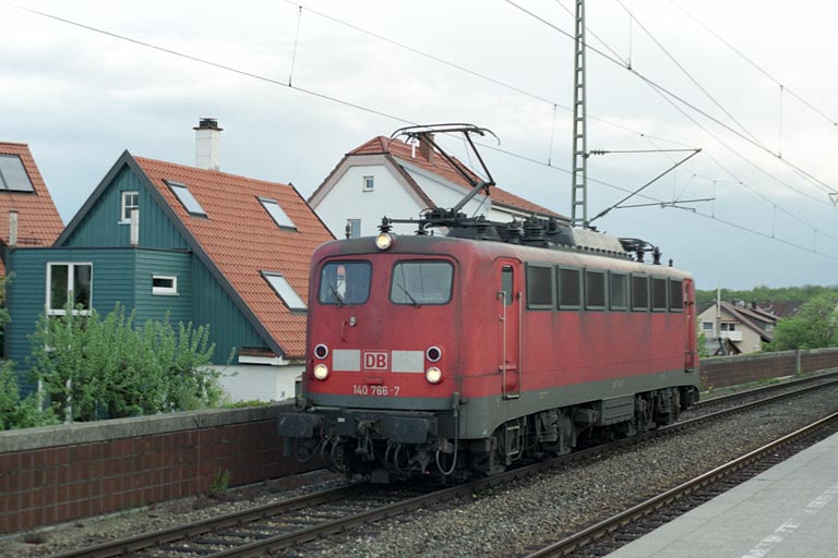 140 766 bei km 16,6 (Mai 2005)