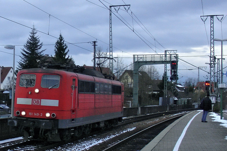 151 149 als Tfzf 65910 bei km 16,6 (November 2005)