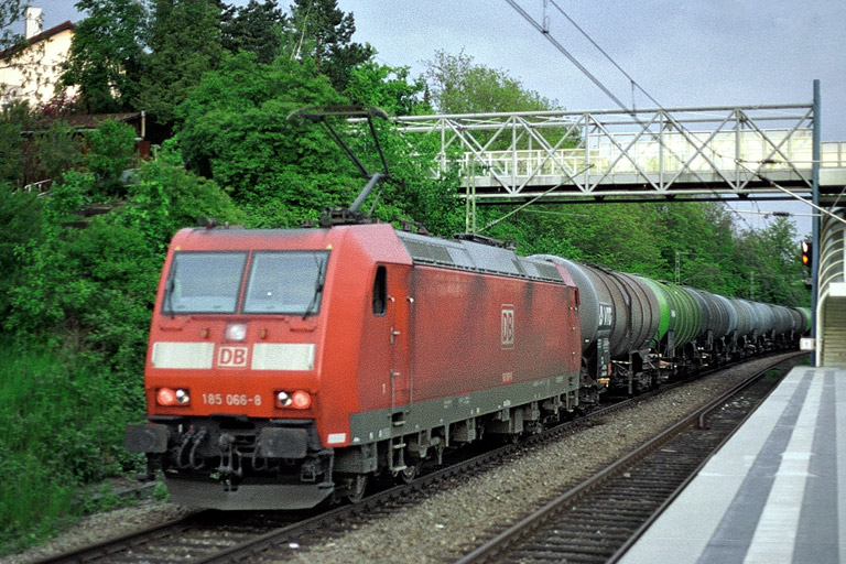 185 066 bei km 14,2 (Mai 2005)