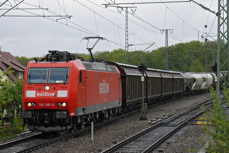185 090 mit TC 45170 bei km 16,8 (Mai 2005)