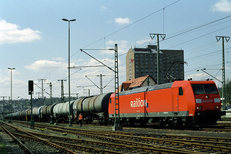 185 188 bei km 15,6 (April 2005)