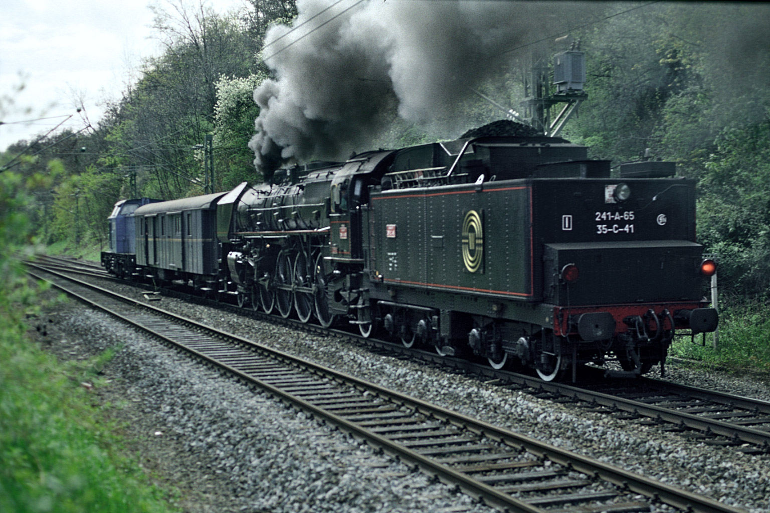 202 563 mit 241 A 65 bei km 13,0 (April 2005)
