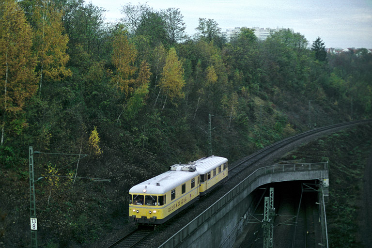 725 003/725 003 als Nbz 96757 bei km 13,8 (November 2005)