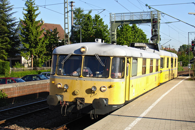 725 003/726 003 bei km 16,6 (Mai 2005)