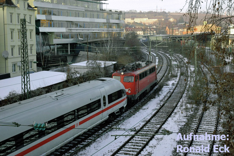 110 458 und 415 083 in der Verbindungskurve Stuttgart-Nord (Januar 2006)
