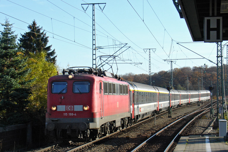 115 198 mit D 2800 (November 2006)