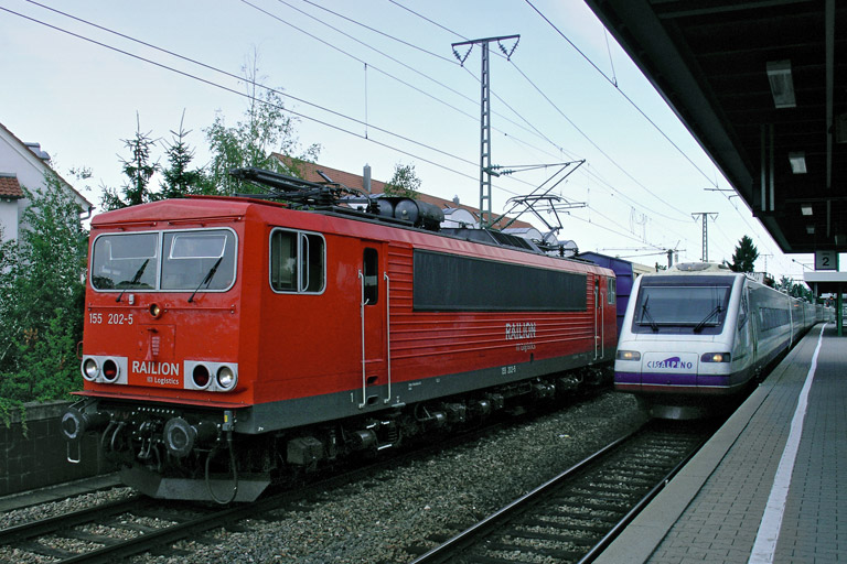 155 202 mit CS 62323 und ETR 470 als CIS 157 bei km 16,8 (Juli 2006)