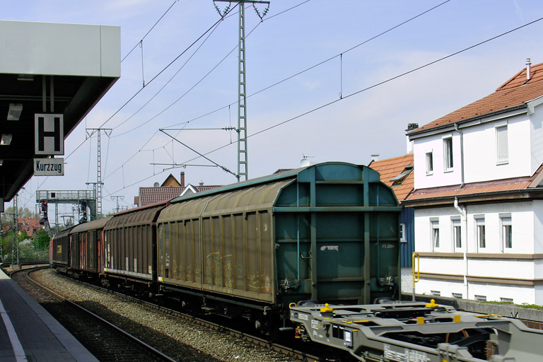 185 164 mit FE 44696 bei km 16,6 (Mai 2006)